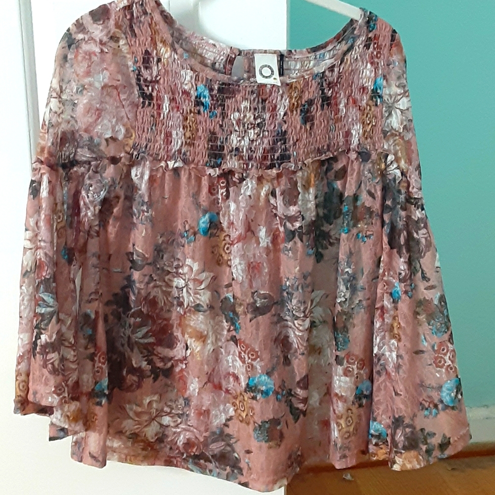Gauzy blouse